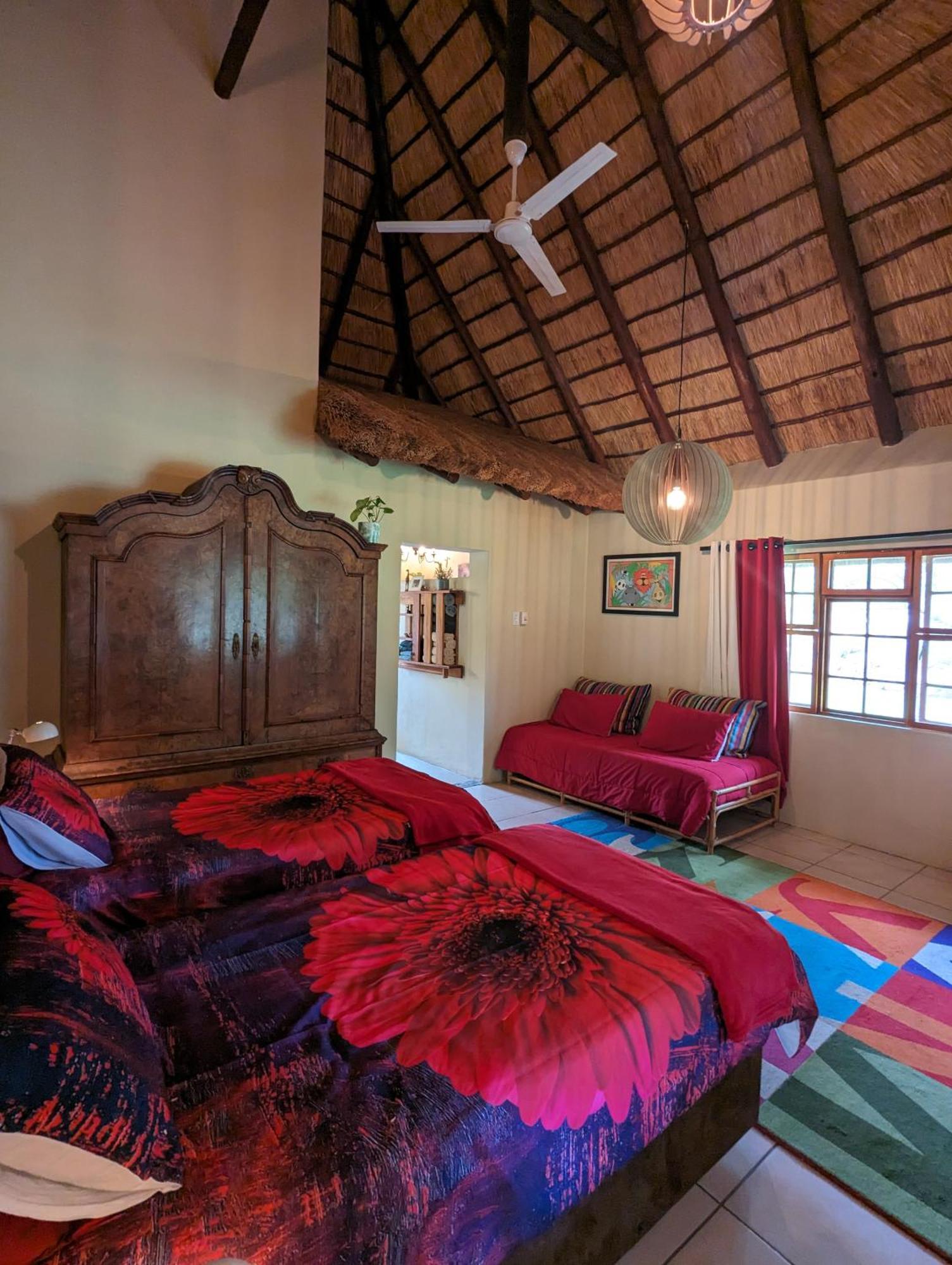 Hasekamp Family Bush Lodge Hoedspruit Ngoại thất bức ảnh